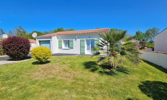 Saint-Michel-en-l'Herm Casa | Casa tranquila con jardín, cerca de playa y marais poitevin