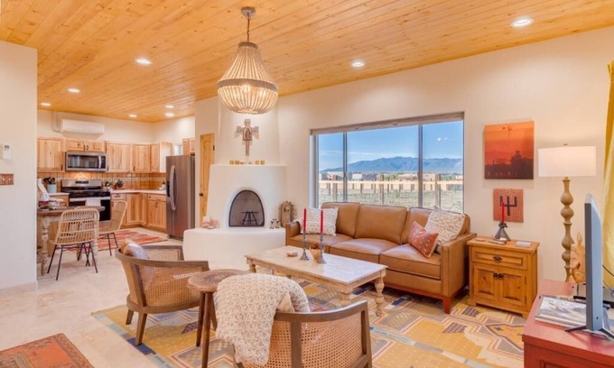 Taos Casa | Charming free standing Casita in Taos, NM