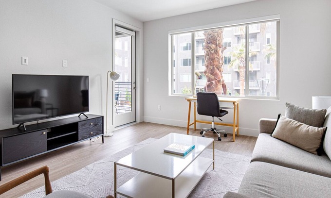 Fremont Apartamento | Charming Fremont 1BR w/ Pool, Gym, W/D, BBQ, walk to BART, by Blueground