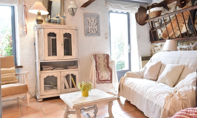 Mezy-Moulins Casa | Encantador Gîte en Francia para Escapada Privada