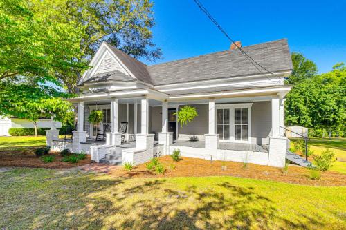 Metter Casa | Charming Georgia Cottage about 19 Mi to Statesboro!