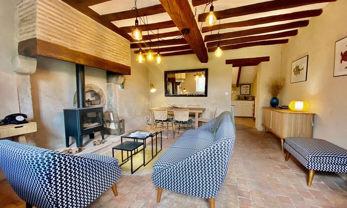 Courcelles-la-Foret Cabaña | Gîte plein de charme avec terrasse près du Mans, idéal pour un séjour calme et confortable