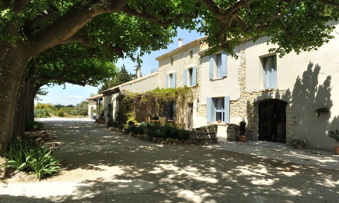Sarrians Cabaña | CASA ENCANTADORA EN PROVENCE EN EL CORAZÓN DE LAS VIDES
