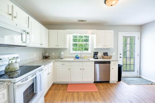 Statesboro Casa | Charming Gray Home- 5 mins from GSU!