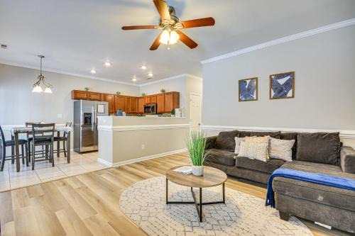 Greensboro Casa | Charming Greensboro Townhouse with Back Patio!