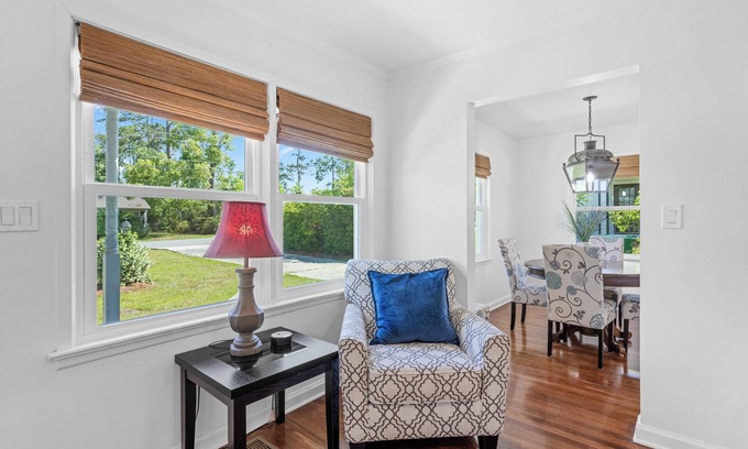 Valdosta Casa | Guest Favorite, Fenced in yard, Clean, Close to SGMC & VSU, Pets, Fire Pit