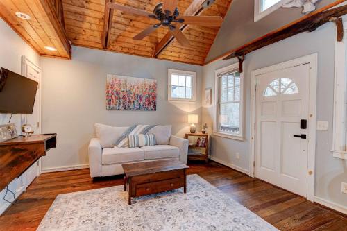 Sapphire Casa | Charming Guest House at Sapphire Retreat