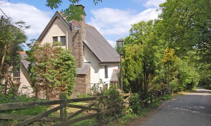 St Wenn Cama Y Desayuno | Charming Guest House in Cornish countryside - Demelza Cottage