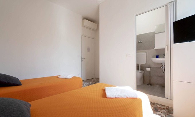 Castel San Pietro Terme Casa | Habitación con encanto en Frassino con entrada privada