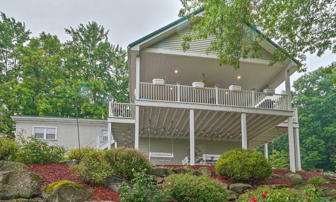 Lisbon Cabaña | Charming Hanoverton Cottage on Guilford Lake!