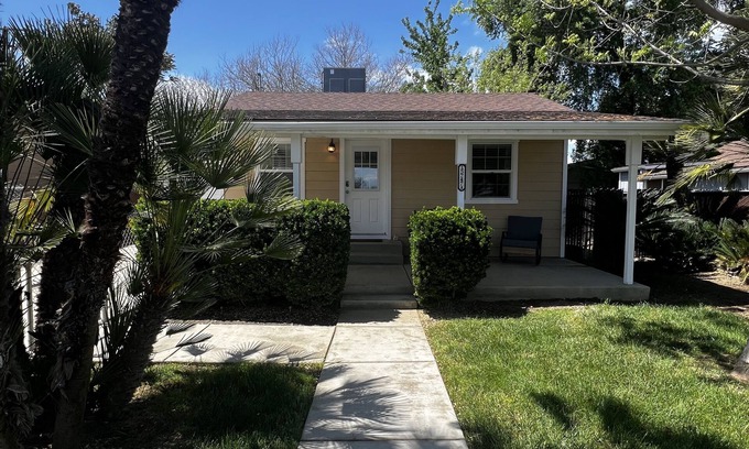 Visalia Apartamento | Charming hide away off the freeway