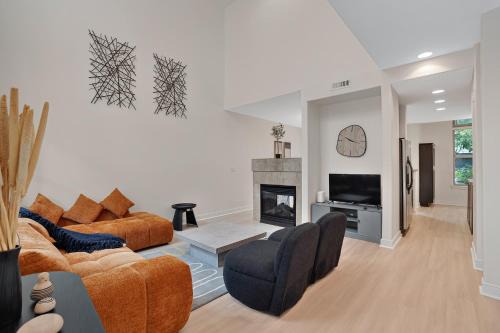 Orenco Station Apartamento | Charming Hillsboro Condo with Pool and Gym