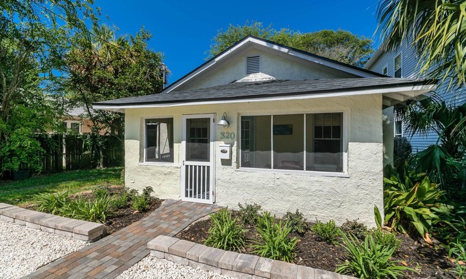 Jacksonville Beach Cabaña | Casa de playa renovada histórica - Caminata / bicicleta hasta la playa Heart of Jax