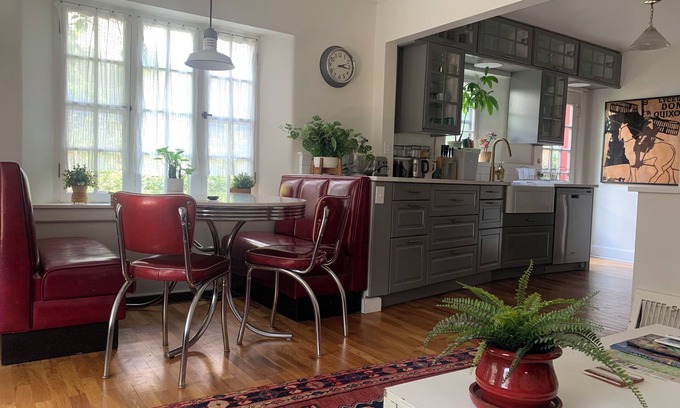 University Hill Casa | Charming Historic Home located on the Hill