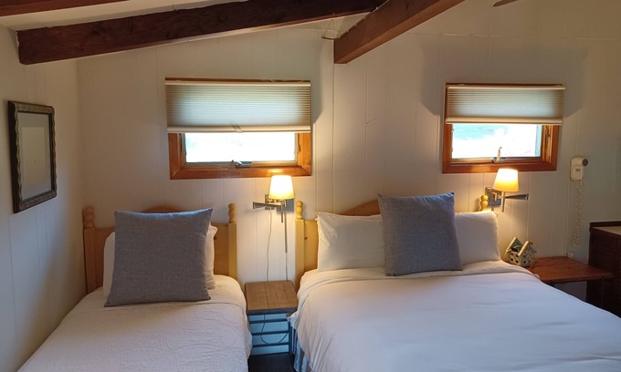 Montauk Cabaña | Charming Hither House West Cottage! Fully Furnished and Pet Friendly!