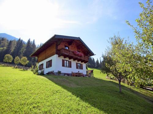 Huettau Casa | Charming Holiday Home in Hüttau with Barbecue