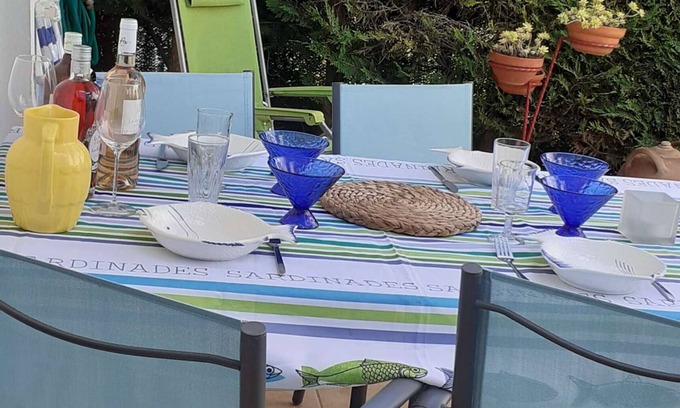 Royan Casa | Casa adorable con jardín, terraza y parking, mascotas bienvenidas