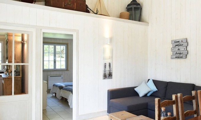 Les Portes-en-Re Casa | Casa de 2 habitaciones con cocina moderna y salón, cerca del centro del pueblo