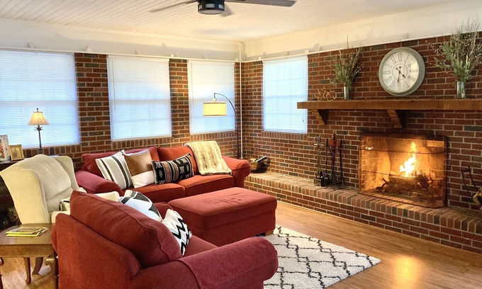 Boiling Springs Casa | Charming Home in Upscale Suburban Area