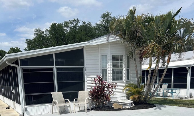 Braden River Complejo | Charming Home in amazing Sun Outdoors Sarasota Resort - sleeps 5