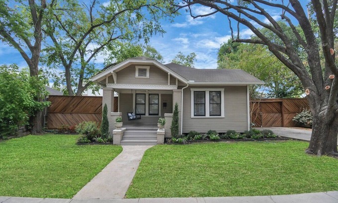 Greater Heights Casa | Charming Home in Heights Pet Friendly