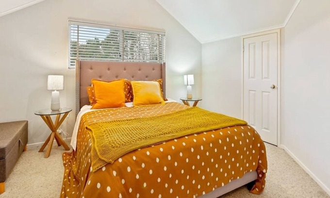 Karaka Casa | Charming Home in Tranquil Rural Karaka