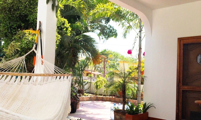 Emiliano Zapata Casa | Charming casa in peaceful Punta de Mita - 1 block to beach, excellent WIFI, AC