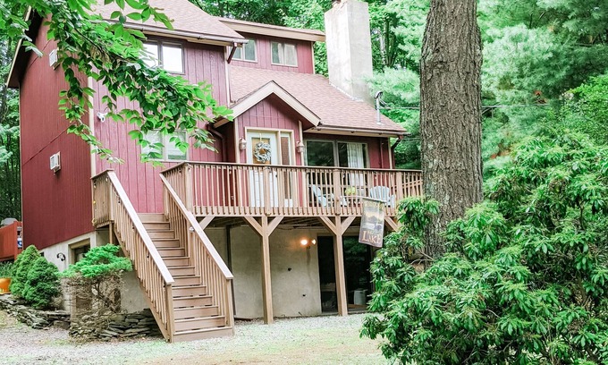 Hamlin Casa | Charming Home Near Amenities in Award Winning Four Season Community, The Hideout