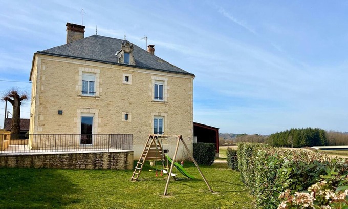 Saint-Genies Cabaña | Casa rural entre naturaleza y patrimonio histórico, ideal para familias.