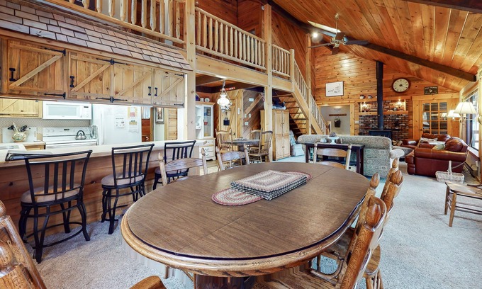 Joseph Casa | Charming home on Wallowa Lake with private boat dock & large deck