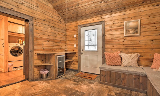 Gerry Casa | Charming Home w/ BBQ: 9 Mi to Chautauqua Lake!