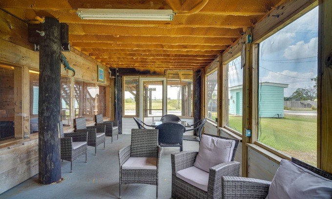 Lake Charles Casa | Charming Home w/ Dock, Near Downtown Lake Charles!