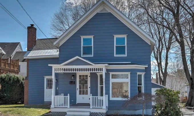 Keene Casa | Charming Home Walk to Downtown!