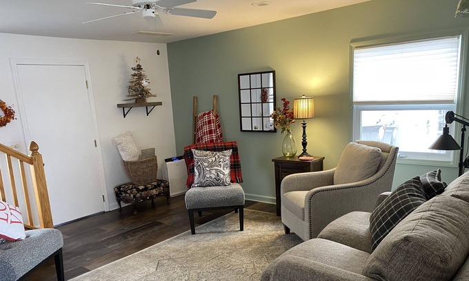 Brooklyn Casa | Charming home with stunning view of Wamplers Lake.