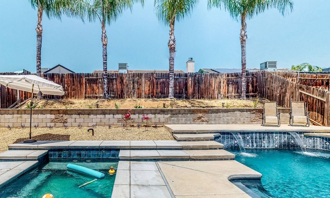 Oildale Casa | Charming home with private pool, hot tub, washer/dryer, & games - near downtown