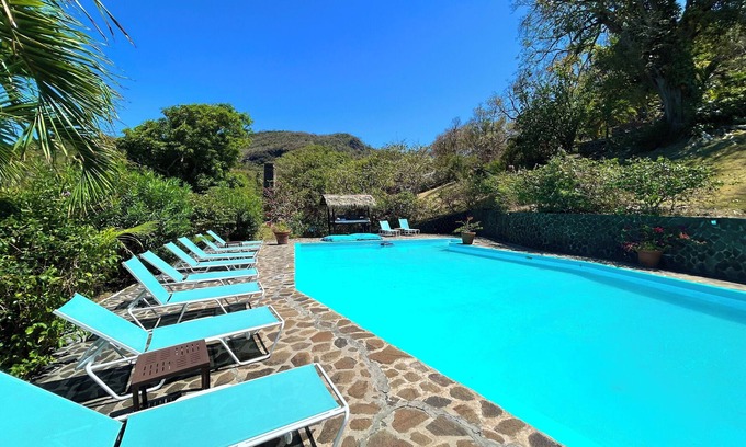 Spring Estate Apartamento | Charming hotel suite in marvelous Bequia