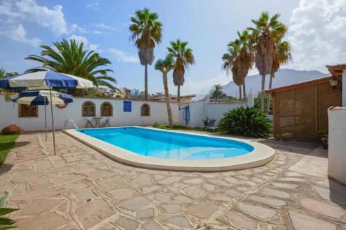 Buenavista del Norte Casa | Charming House with Pool in Buenavista del Norte