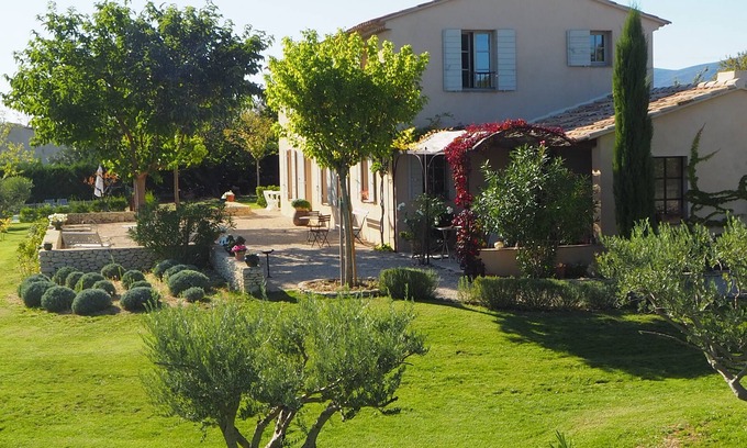 Saint-Martin-de-la-Brasque Casa | Charming house on the Luberon châteaux route