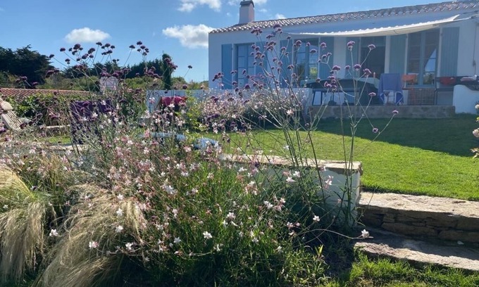 Ile d'Yeu Casa | Casa con encanto, a 100 m del mar. Vista sobre el pueblo de piedra de molino