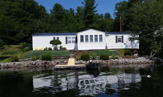 Augusta Casa | Encantadora casa a 13 pies del lago con impresionantes vistas al agua en alquiler