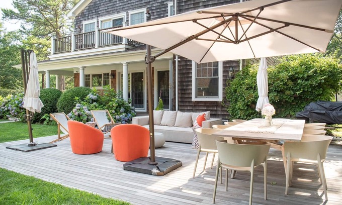 Wainscott Woods Casa | Charming House for rent in the Hamptons