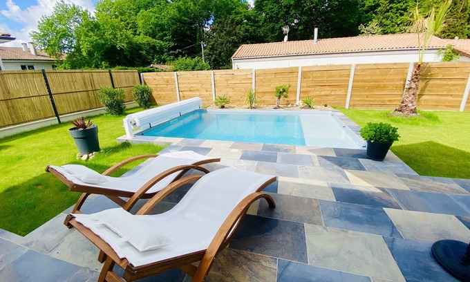 Le Taillan-Medoc Casa | Charming house with swimming pool ideal for your vacations.