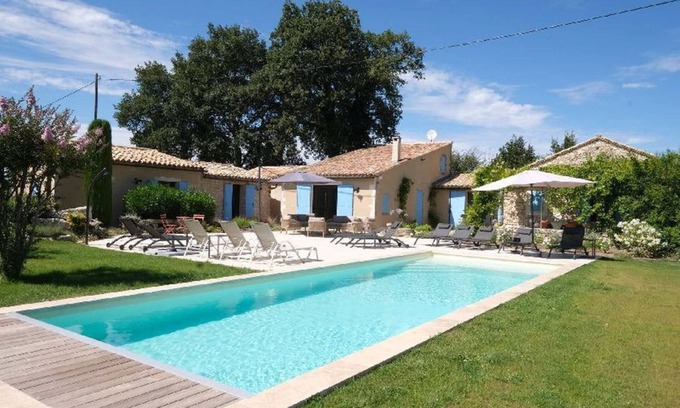 Robion Casa | Charming house, heated pool and Luberon view