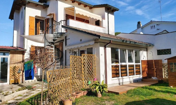 Marina di Ravenna Casa | Charming house in Marina di Ravenna with fenced garden