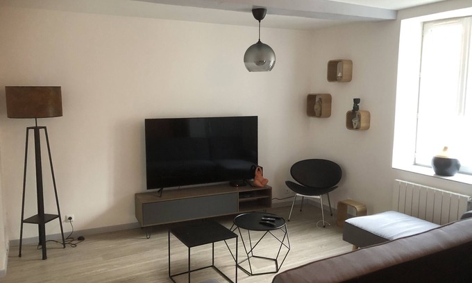Eu Casa | Charming house in the city center near the sea