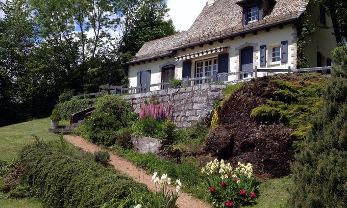 Vic-sur-Cere Casa | Encantadora casa en Vic Sur Cère