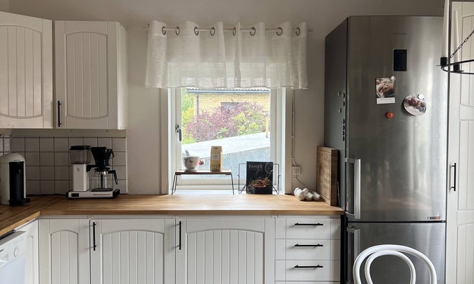 Edsberg Casa | Charming house with messy plot