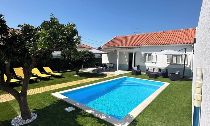 Sao Lourenco Casa | Charming house with swimming pool 20 minutes from Lisbon and 15 minutes from the beach