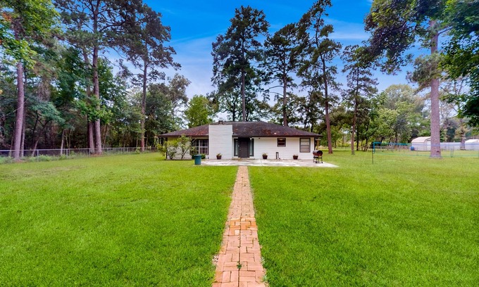 Porter Casa | Charming house with enclosed backyard, Hammock and W/D