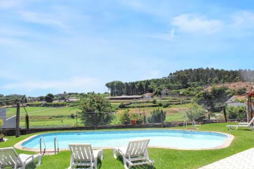 Vila Nova de Famalicao Casa | Charming house with shared pool in Requião + Enclosed garden